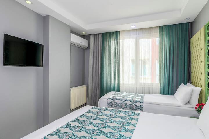Room 16 of 42