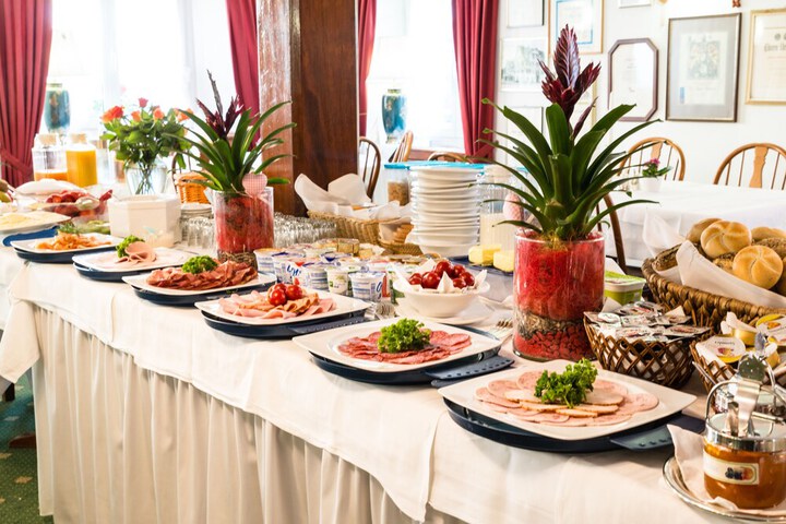 Breakfast/Coffee Service 12 of 24