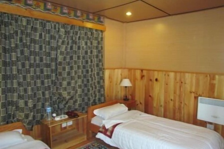 Room 12 of 15