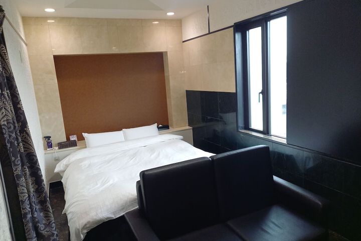 Room 21 of 51