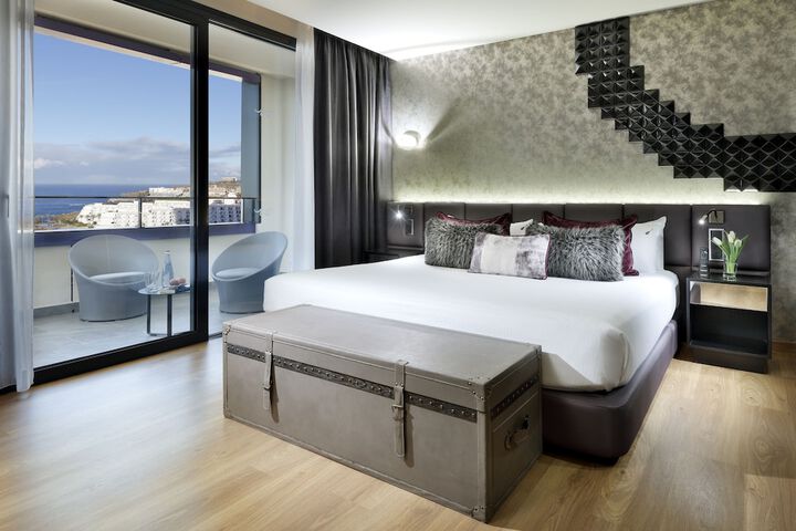 Room 20 of 140