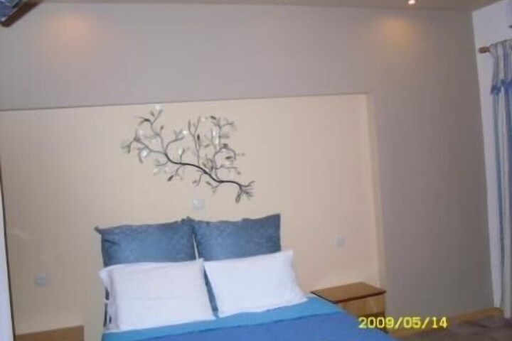 Room 11 of 39