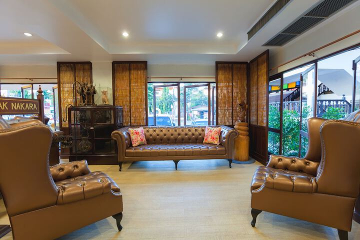 Guest Lobby