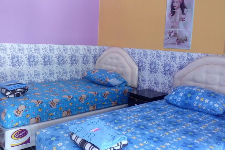 Room 27 of 79