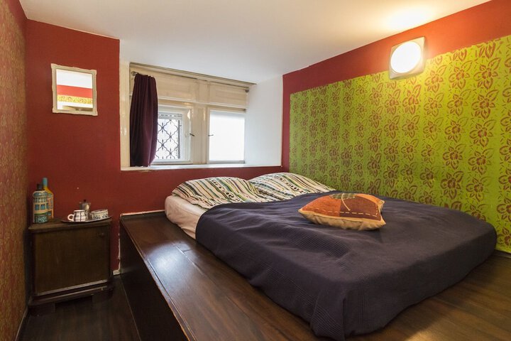 Room 16 of 78