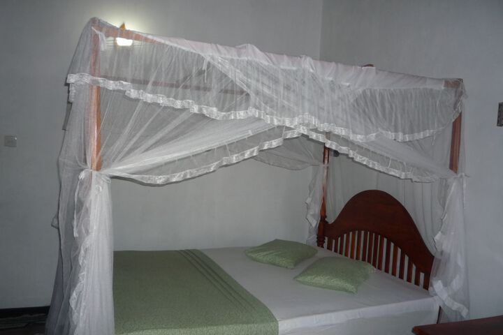 Room 9 of 43