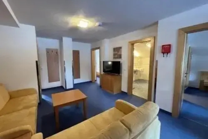 Room 2 of 15