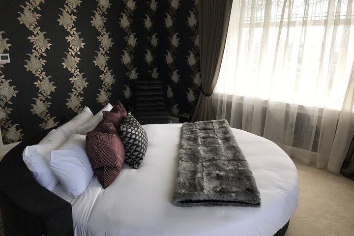 Room 8 of 53