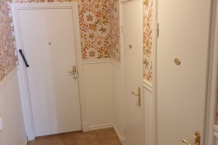 Room 12 of 46