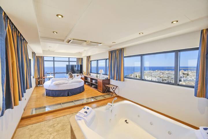 Room 62 of 178