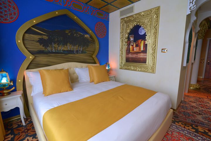 Room 4 of 40