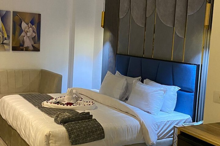 Room 32 of 135