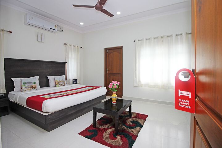 Room 15 of 18