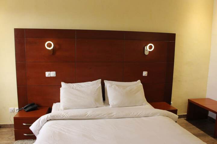 Room 16 of 43