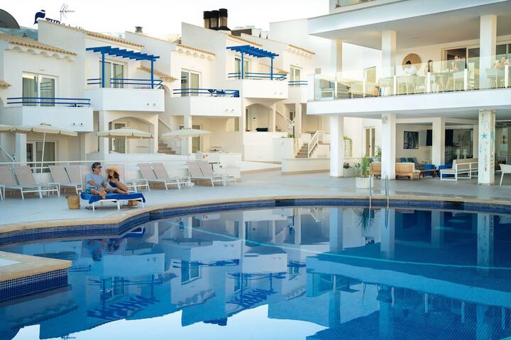 Pool 58 of 110