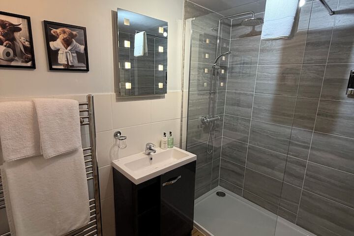 Room 15 of 36