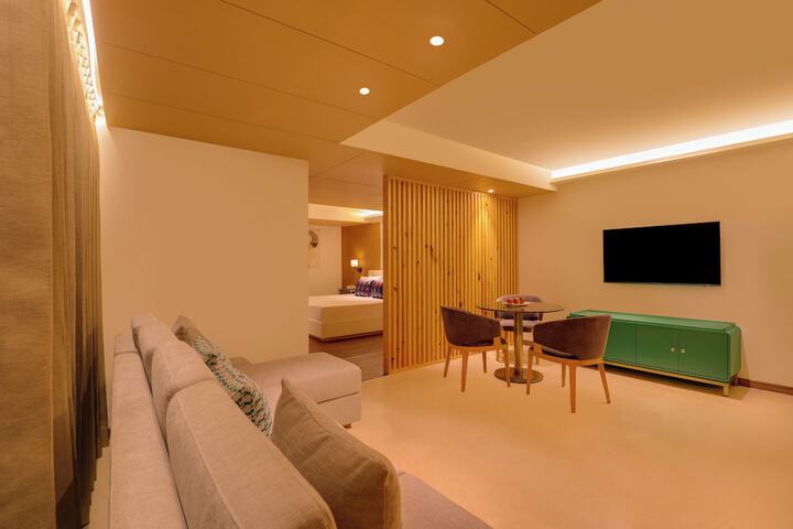 Room 21 of 47