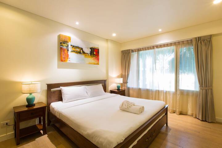 Room 9 of 38