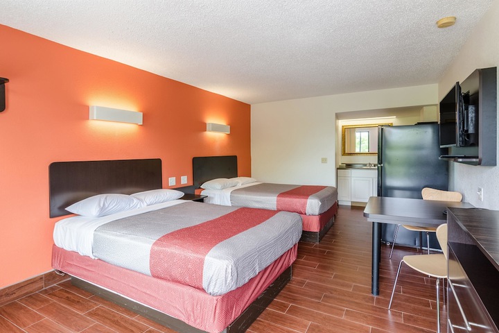 2 Double Beds (2 of 7)
