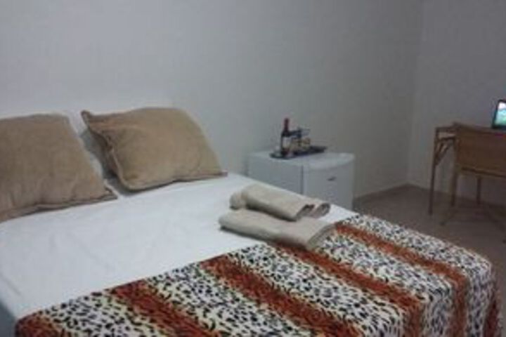 Room 13 of 23