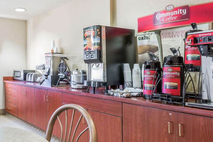Breakfast/Coffee Service 17 of 20