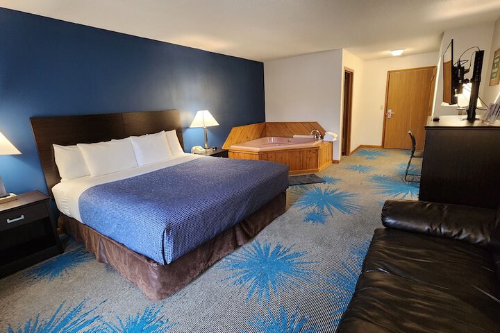 Room 11 of 80