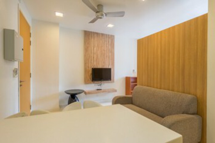 Room 14 of 15