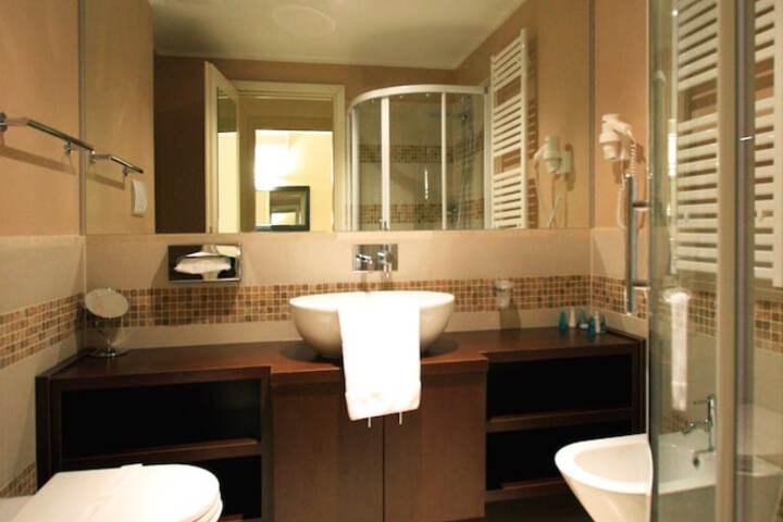 Clean Restrooms