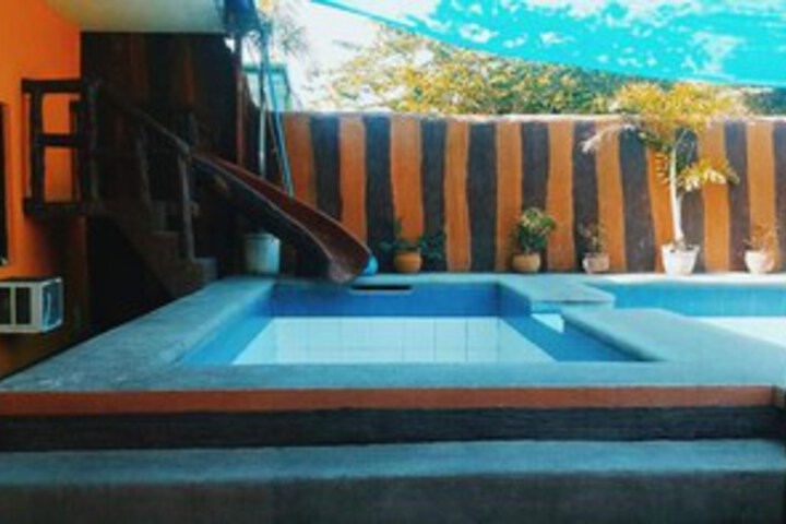 Pool 4 of 20