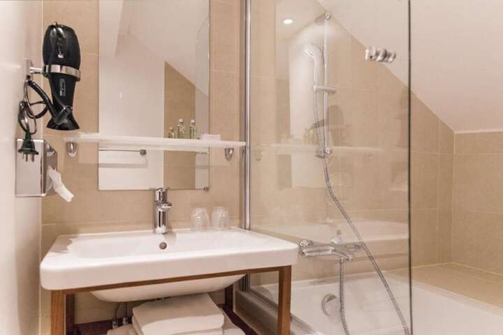 Clean Restrooms