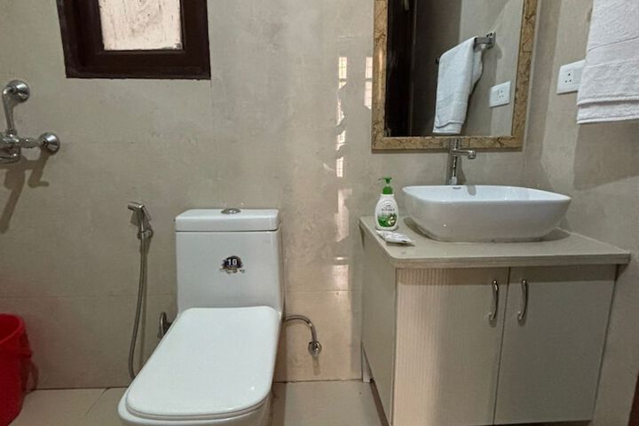 Room 20 of 36