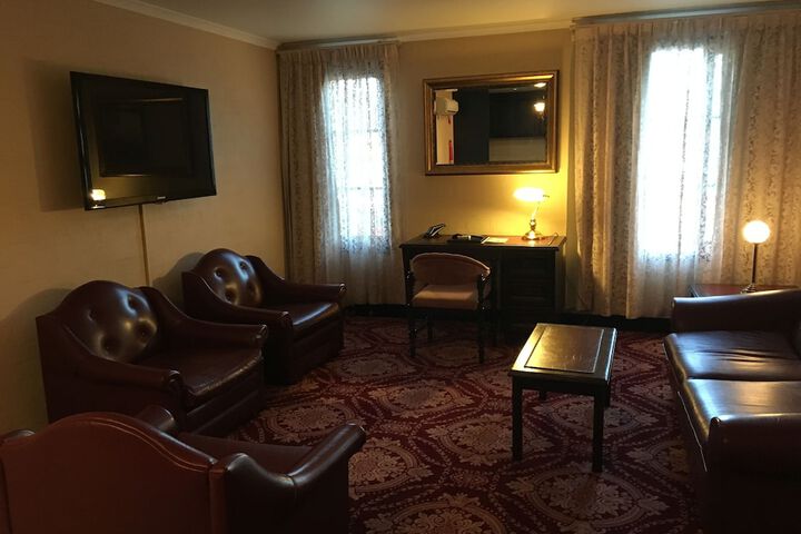 Room 24 of 61
