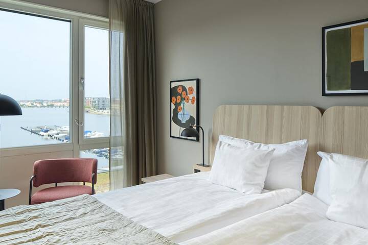 Room 18 of 44