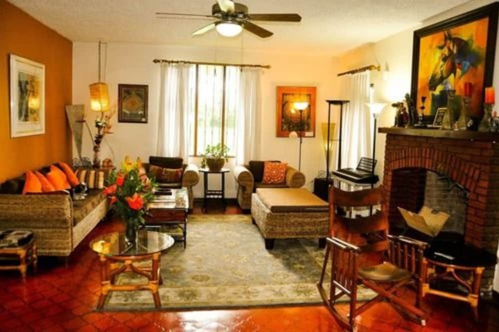 Guest Lobby