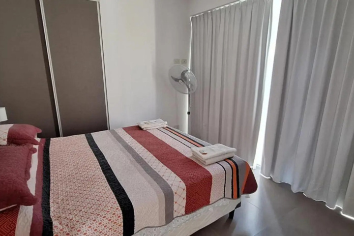 Room 3 of 8