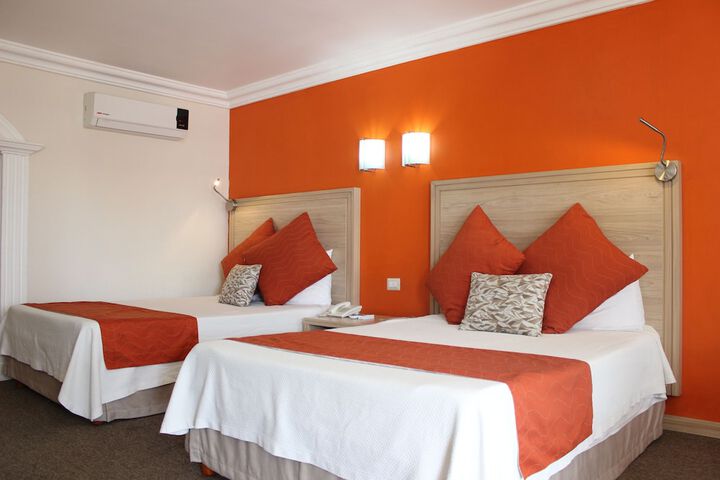 Room 15 of 42