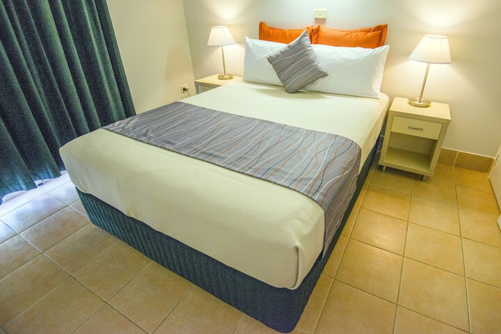 Room 3 of 48