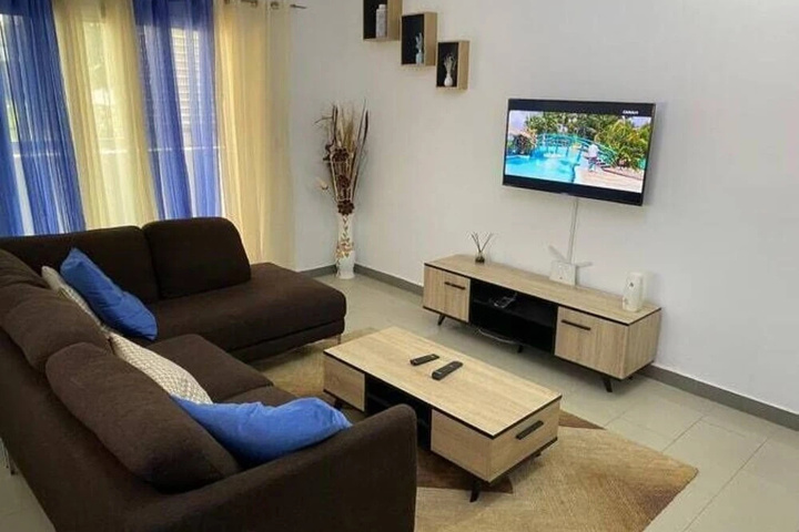 Room 3 of 9