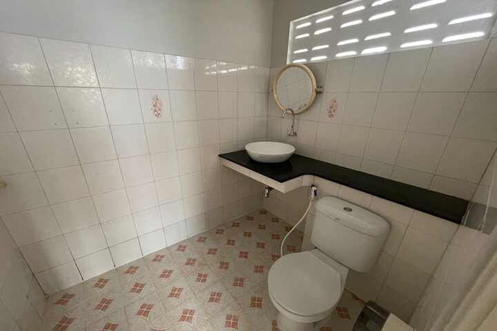 Room 36 of 40