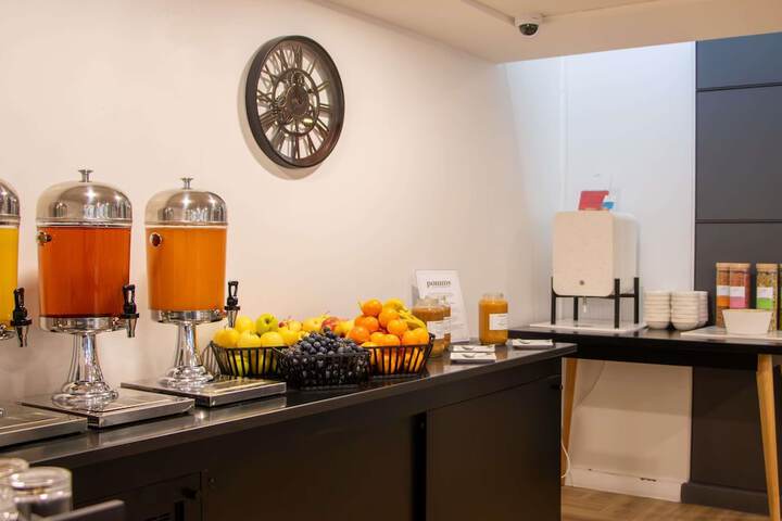 Breakfast/Coffee Service 50 of 100