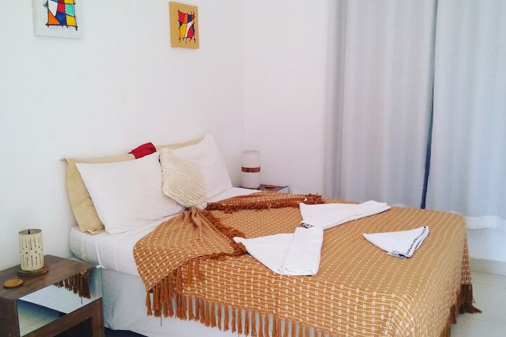 Room 4 of 82