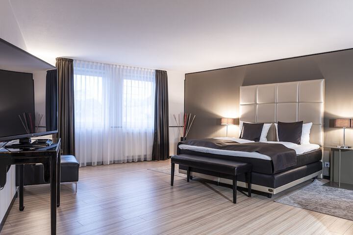 Room 46 of 105