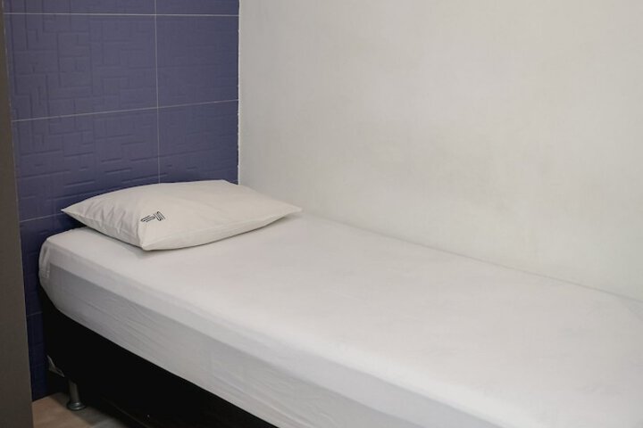 Room 5 of 42