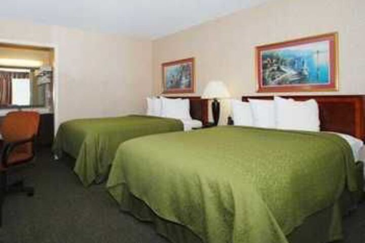 Room 12 of 26