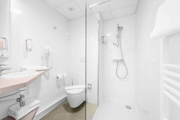 Clean Restrooms