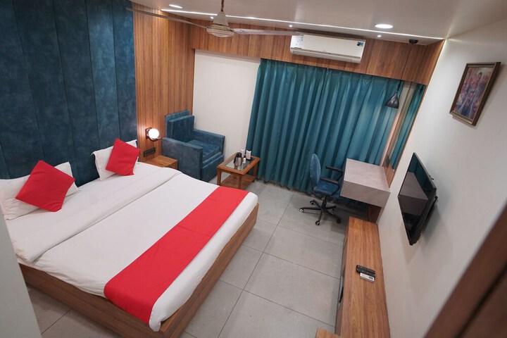 Room 12 of 44