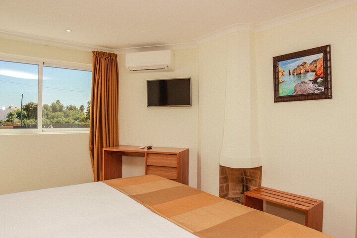 Room 5 of 47