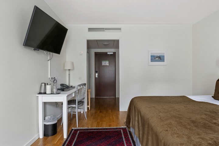 Room 12 of 57