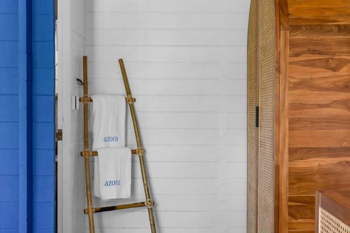 Room 6 of 47
