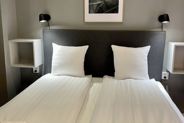 Room 60 of 149